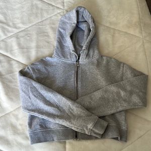 Cropped gray zip up